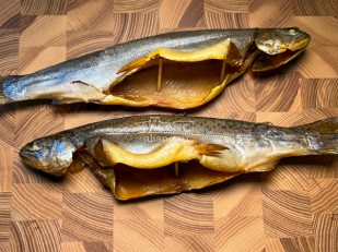 Мясные снеки: Форель радужная х/к