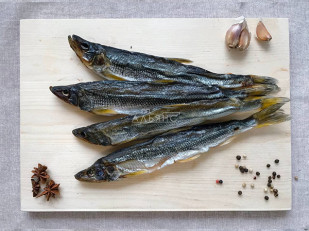 Икра макроруса вяленая: Корюшка вяленая без икры