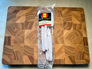 Другие закуски: Колбаски сыровяленые Mini Fuet 